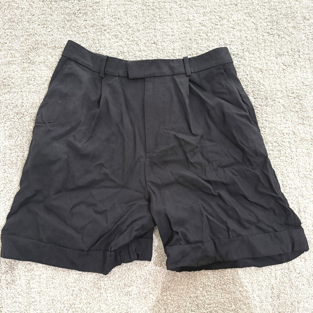 Everlane Black Pleated Tencel Shorts Lyocell Sz 8 Tailored Preppy Structured